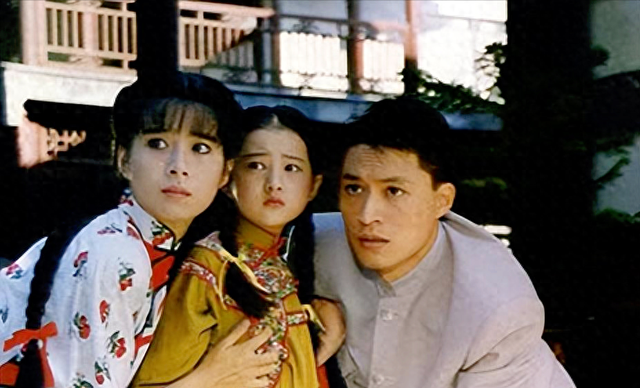 还记得“哑巴新娘”岳翎吗？隐退18年，如今55岁的她怎样了？