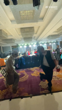 孙俪结婚15年庆水晶婚！　同天「邓超46岁生日」…夫妻热舞片闪瞎