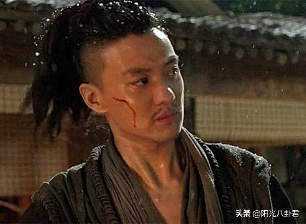 出道是小鲜肉，这6位现在都成了油腻大叔，颜值坍塌爹妈快认不出