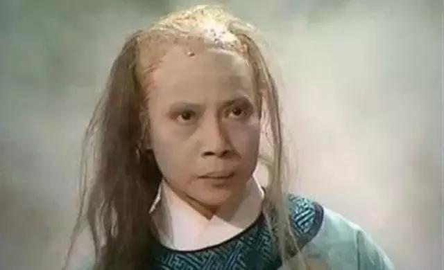 今天得跪一次香港头号绿叶