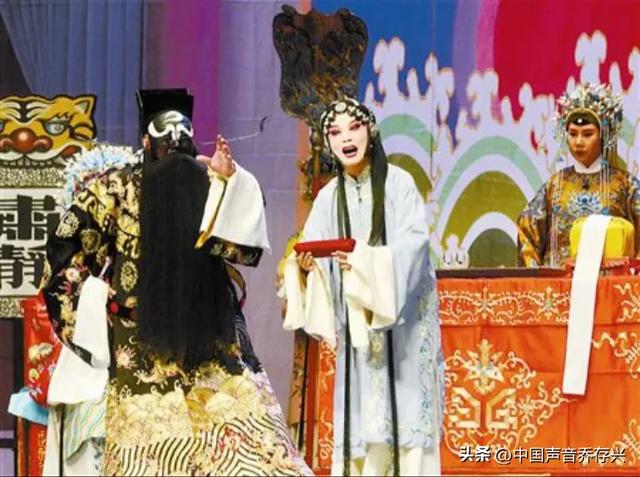 包拯为何接秦香莲案子？又为何将陈世美给铡了？