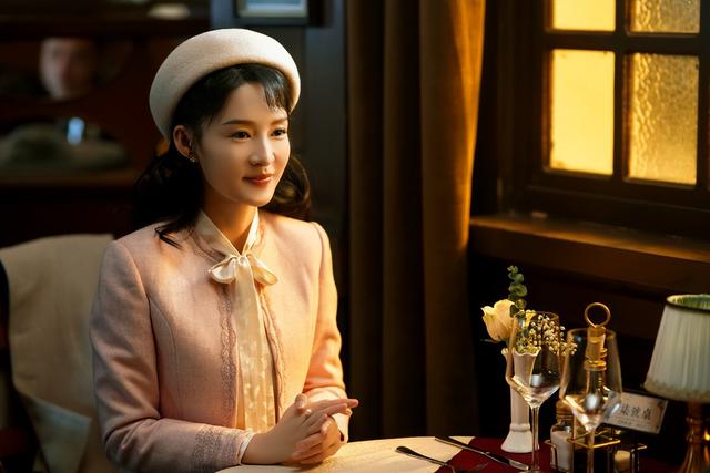 同样是演女特工李沁的《追风者 》对比唐嫣的 X女特工 差距一目了然