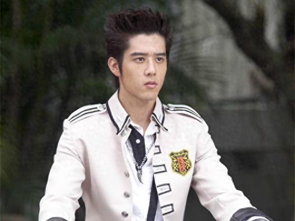 还记得《终极三国》关羽吗，他现在长这样了