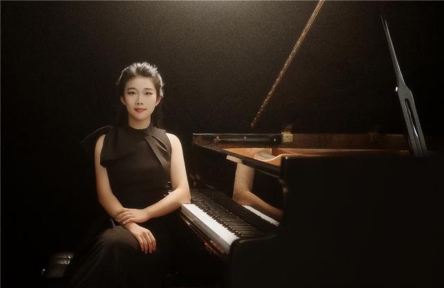 青年钢琴家李昕昱2024年钢琴全国巡演即将开启（附巡演日程）