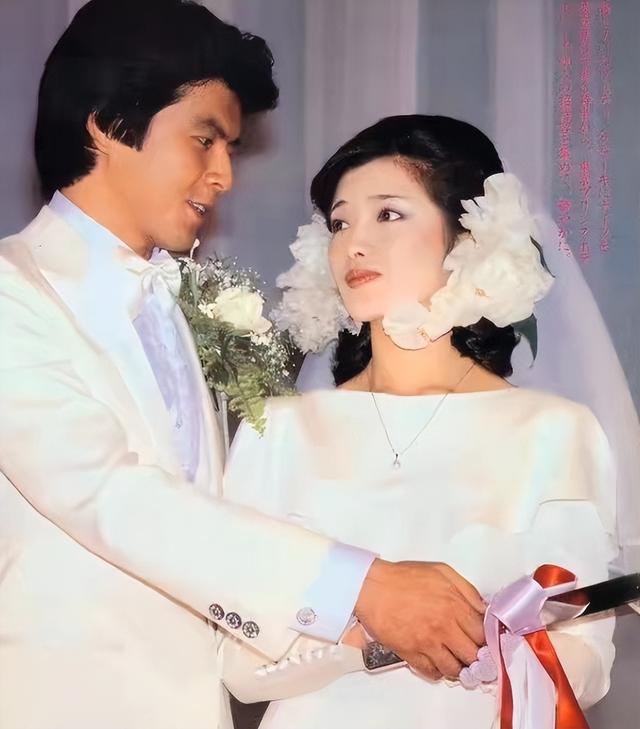 童话般的爱情：三浦友和守护山口百惠43年，从来不跟她吵架