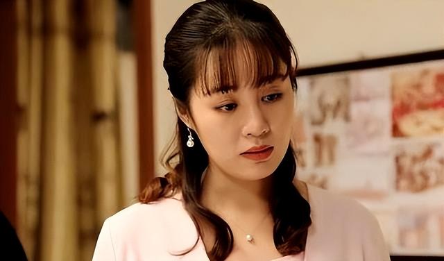 演员毕畅：被赵本山养了11年，最后悔的就是嫁给了被判14年的前夫