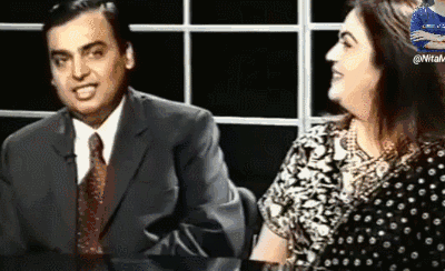 亚洲首富妻子身材丰满，身穿蕾丝裙秀色可餐，难怪获富豪专宠30年