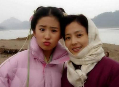 何炅父亲近照曝光 细数明星父母颜值