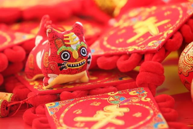 ​新闻8点见丨对话哀牢山遇难队员妻子：刘宇没有打算在山上过夜