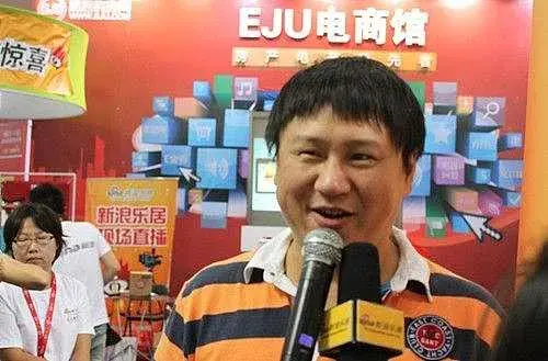 湖北本土笑星阿星，这个带着点傻气的胖子很亲切