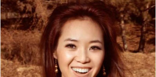 刀郎关系真相揭晓三个月后，云朵盛大现身，她不仅参与了两会