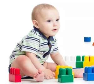 视觉时代的听觉细语(0-2岁宝宝的五个小游戏，提高孩子听觉注意力)