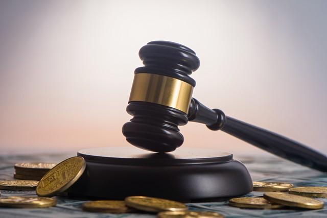 2015年郑州二七广场墙缝女尸案，清纯画家成为情妇，案件至今未破