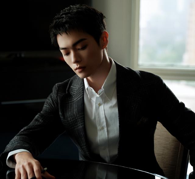 2024年演员全端播放量统计,杨紫仅排第5,第一名竟是另位女演员