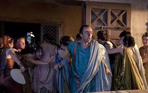 电视剧《斯巴达克斯》里演的奴隶起义在古罗马时是否真实存在呢？