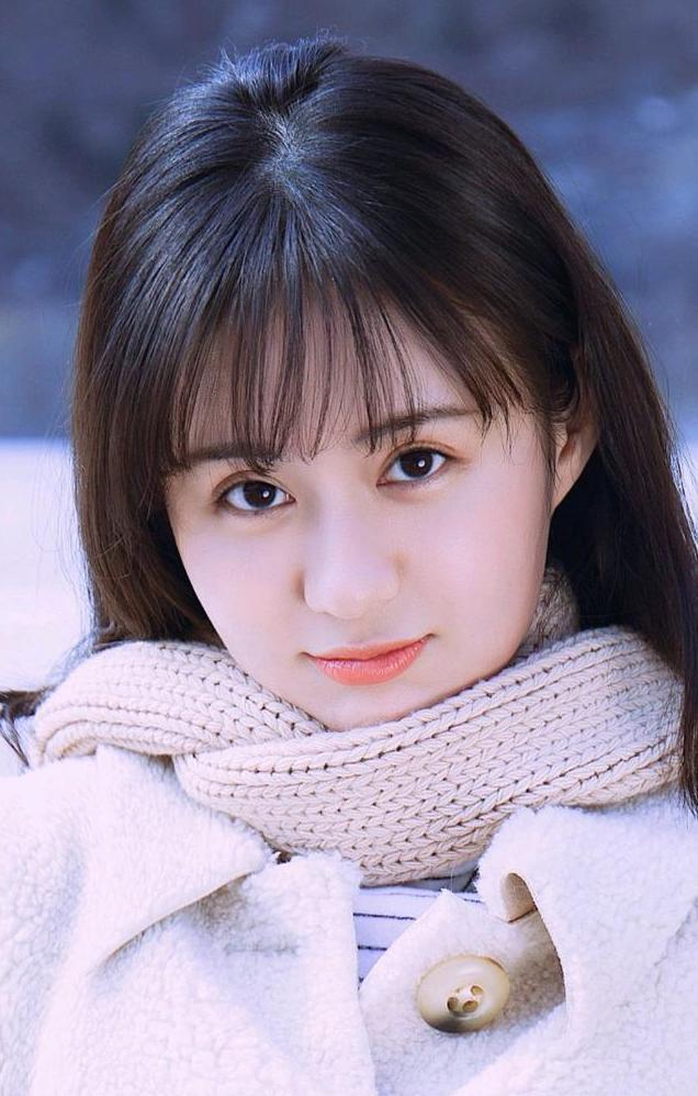 有演技、有颜值的郑合惠子，正在跟着万合天宜一同下落