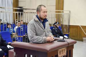 张金镇(湖南娄底男子持刀刺路人致1死1伤 系累犯一审被判死刑)