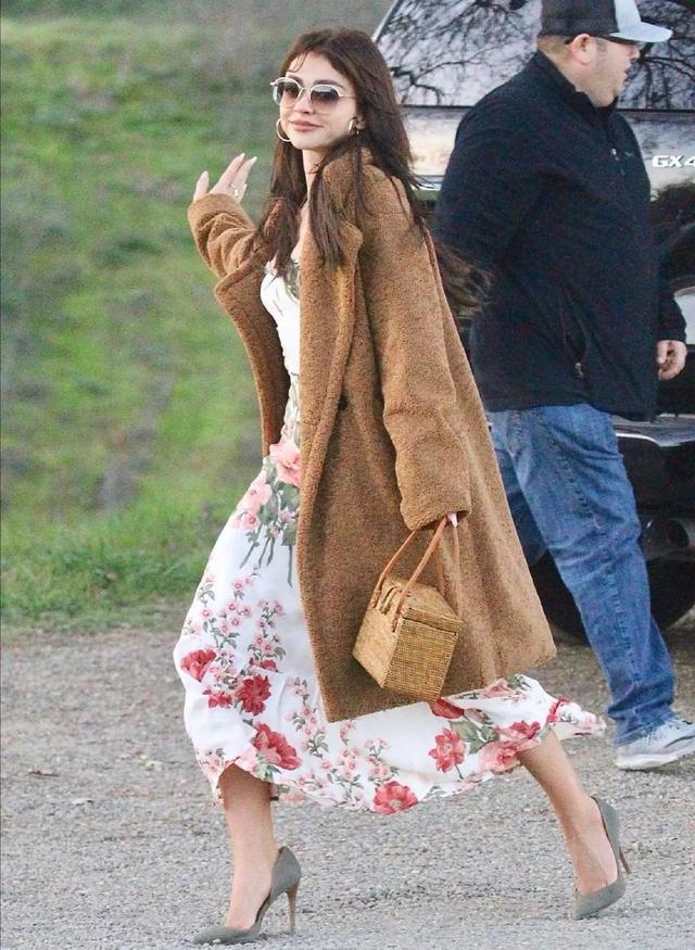 每个人都不完美，却拼凑出了记忆里最完美的《摩登家庭》