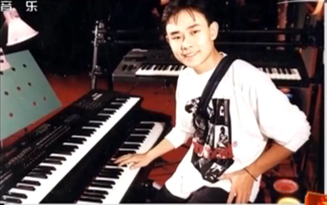 49岁刀郎近照曝光,当年爆红却选择隐退:我只想做二三流歌手