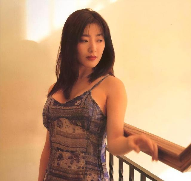 国产三级片《金瓶梅》！看过这部影片的人现在多大了呢？