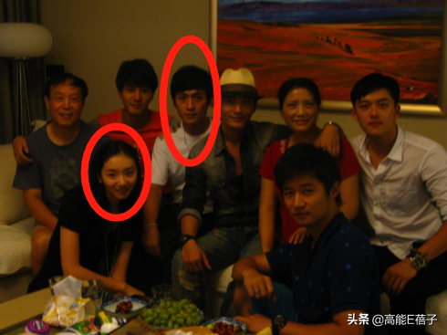 朱一龙被拍与年轻女性关系密切，工作人员曾爆料其已有老婆