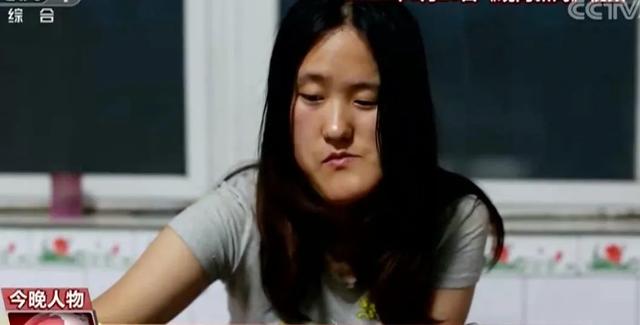 “歪脸女孩”治愈出院，她还做了一个决定