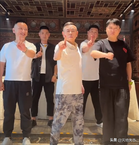 被央视警告后死不悔改，继续欺骗观众，潘长江真的是没有救了？