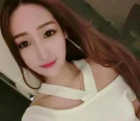 当年的“优衣库”女孩，如今成了这样。