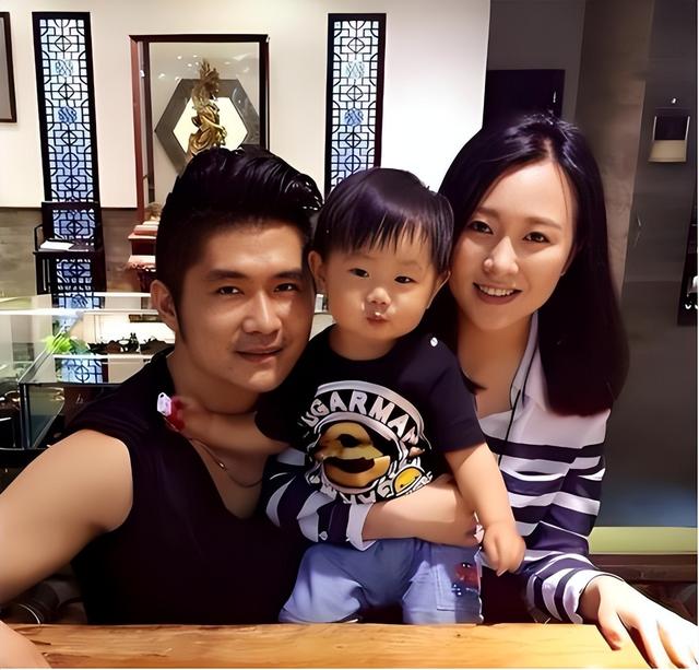 才明白,为何嫁10亿富豪12年,却要带儿子住娘家的潘阳,未有怨言