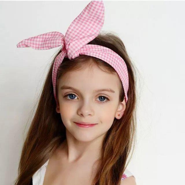 俄罗斯最炽手可热的小童模“米兰”长大了，唯美的洛丽塔就是她本人啦！