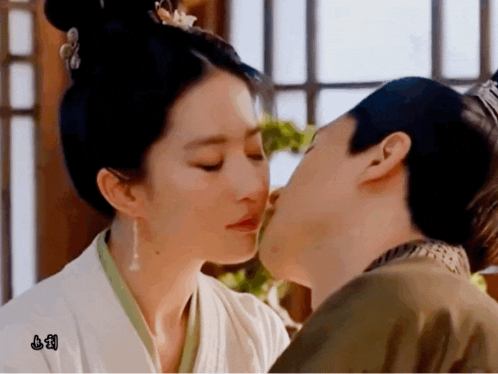 成毅最让人惊艳的是吻戏，实在是太会了，钟汉良都逊色了