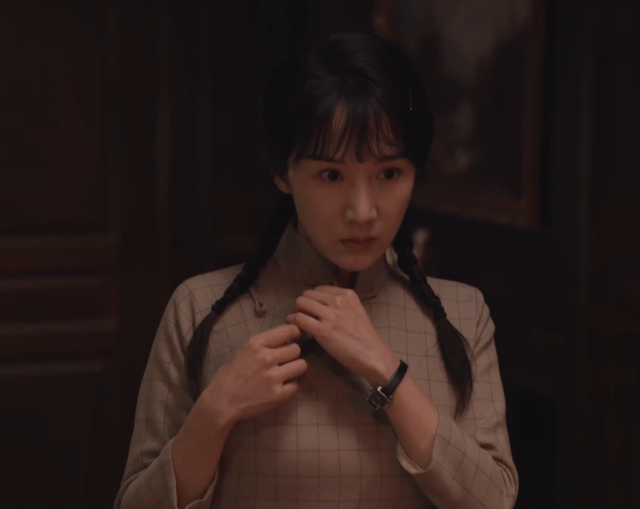 《潜行者》好戏，两个军统女特工，一个献身汉奸一个爱地下党