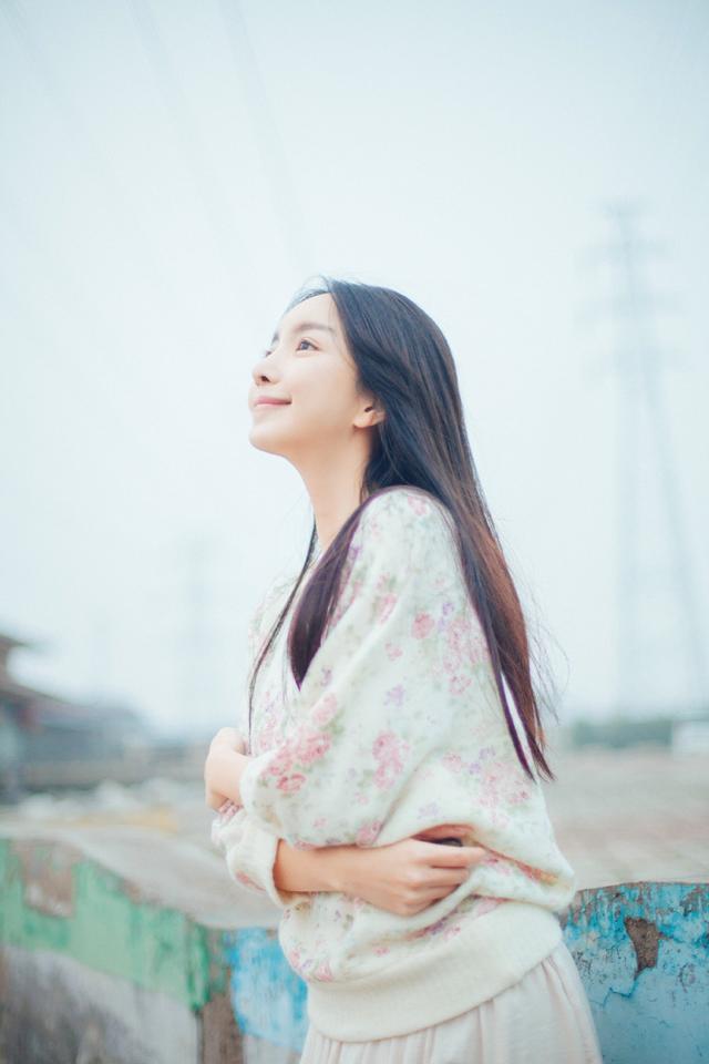 90后新生代小花旦马樱侨以清新脱俗的气质、不俗的演技而闻名