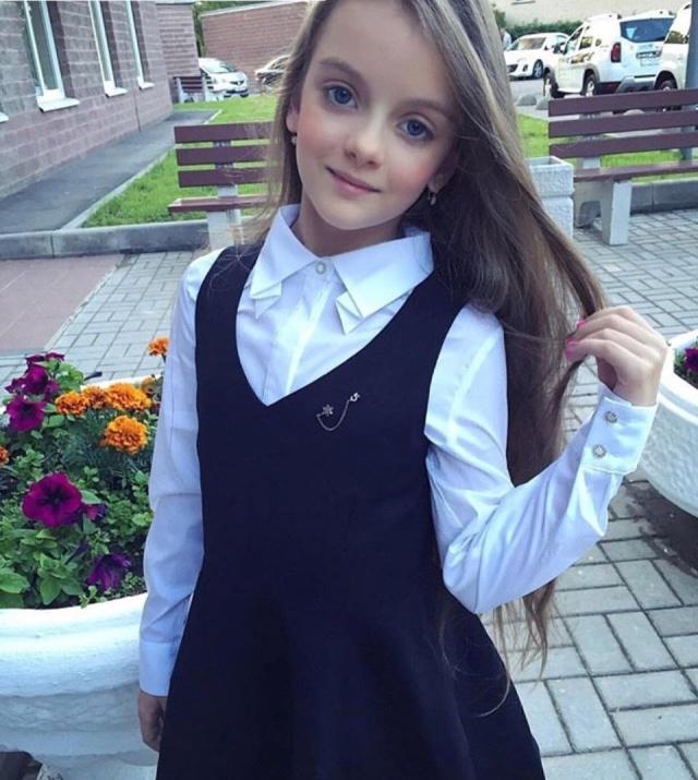 俄罗斯最炽手可热的小童模“米兰”长大了,唯美的洛丽塔就是她本人啦!