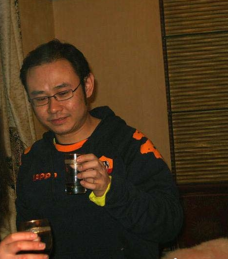 刀郎40年前照片曝光，当年的刀郎超级帅！