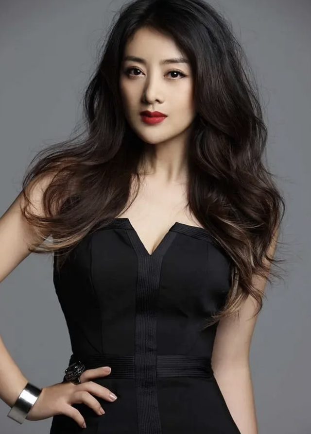 10年后再看小李琳，再婚嫁被指“吃软饭”的经超，才是正确的选择