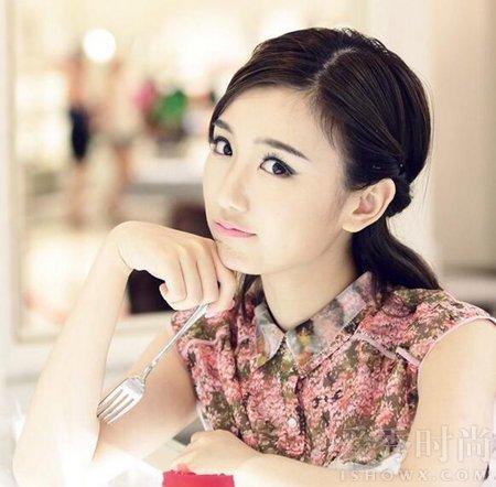 毛晓彤陈翔结婚照曝光 毛晓彤和陈翔谈了多久的恋爱 陈翔个人资料