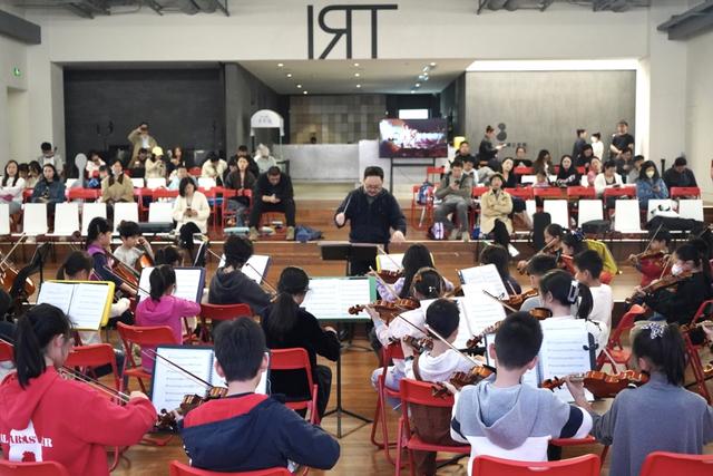 上海交响乐团重奏体验营：72个琴童，2个月，一起玩音乐