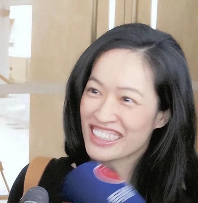 豪门婚姻背后的真实：曾昭颖如何突破重重束缚