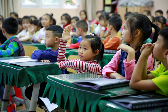 给梦想插上翅膀！成都童声合唱团宣讲会走进成都实验小学西区分校