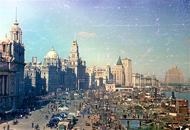 94年邓小平最后一次来上海，离开前对黄菊说：这是上海最后的机遇