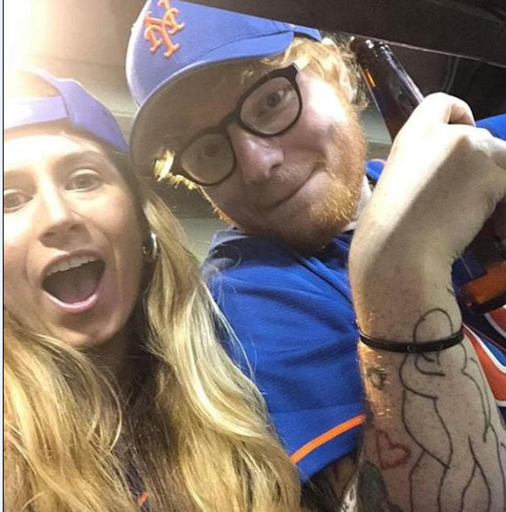 英国乐坛才子“黄老板”已低调完婚 婚礼只有40人