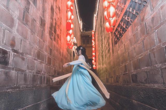 小说：天下至宝，翡翠珊瑚，得之可称霸世俗世界