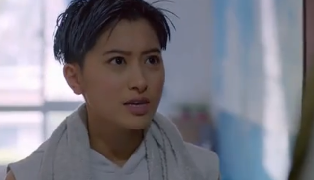 2011年的尬演神剧《落跑甜心》，傻白甜演成智障，女主被毁前程