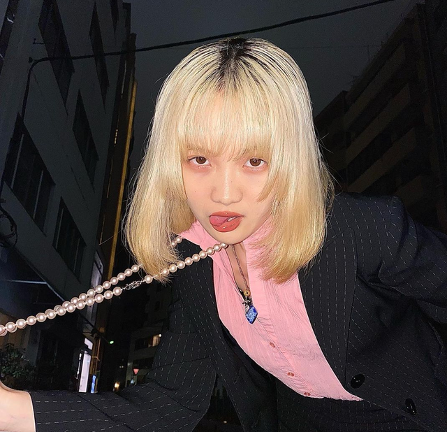 黄色短发，潮啊