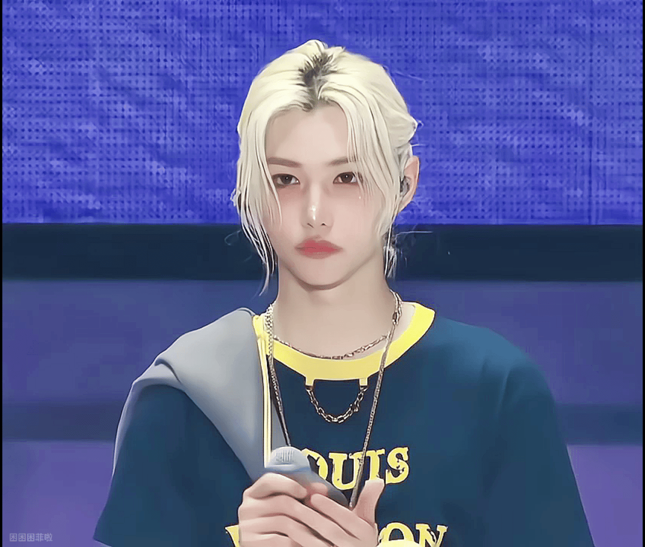 李龙馥被评为全方位无死角美少年，网友：比女人还美！