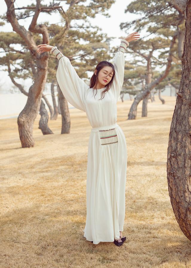 三体豆瓣评分追平狂飙，第二部播出时间曝光，罗辑和庄颜谁来演？