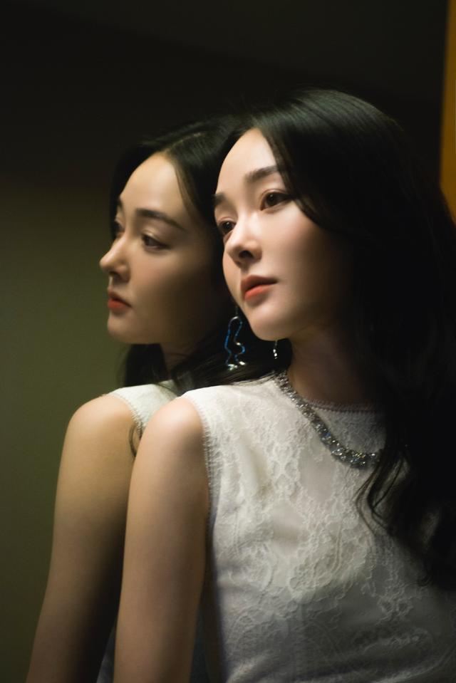 被金庸先生盛赞像香香公主,在《风声》出演何剪烛,她有多美?