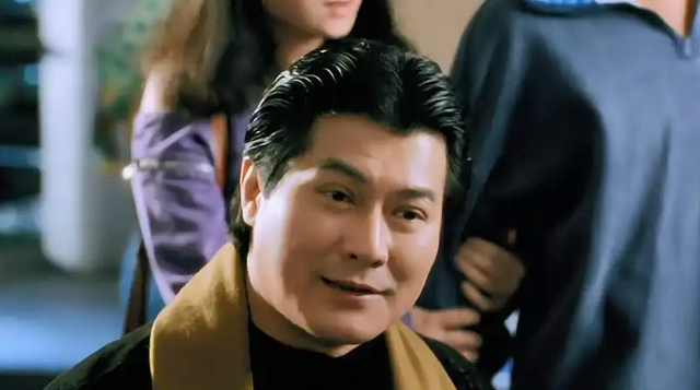 邓光荣：与霍英东平起平坐，和向华强硬刚，却在王家卫身上栽跟头