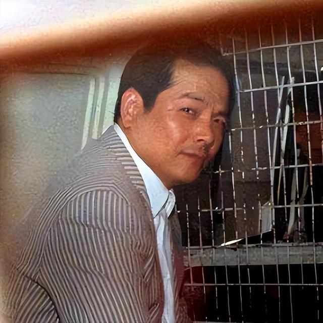 突发！“澳门教父”崩牙驹被曝禁入内地，疑为圈钱自费成立帮派